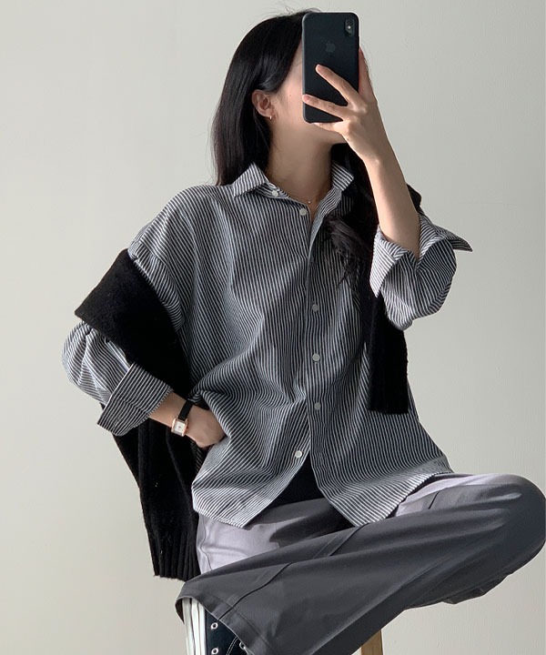 [감성st💕] 잔줄 스트라이프 루즈 줄무늬 트임 셔츠 레이어드 오버핏 단가라 남방
